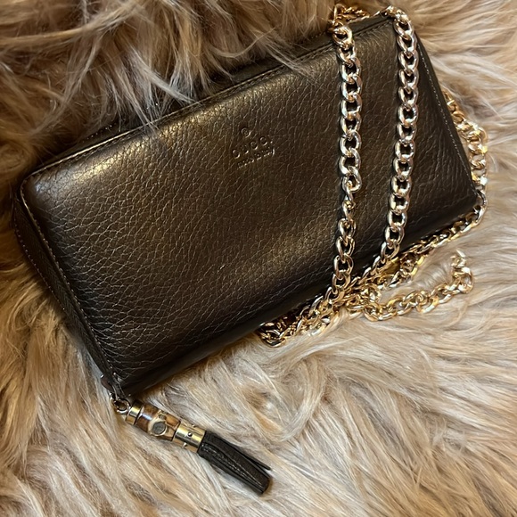 Pre-loved💛 Authentic Gucci Metallic Zippy Bamboo Tassel Wallet - Picture 1 of 17